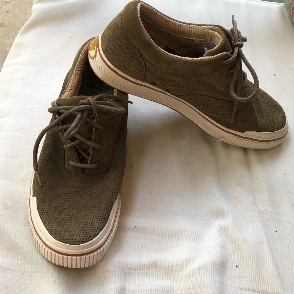 Excellent condition Tommy Bahama shoes